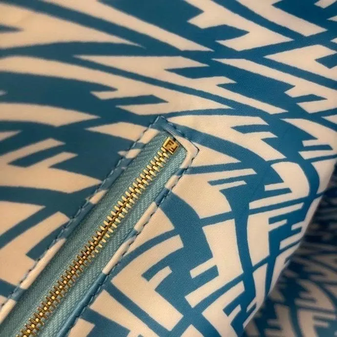 EN   Designer bags by Fendi 165