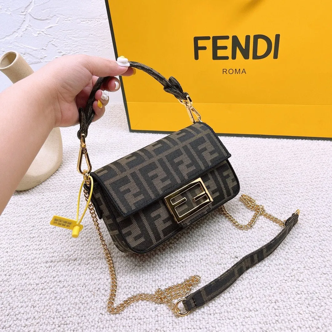 EN   Designer bags by Fendi 193