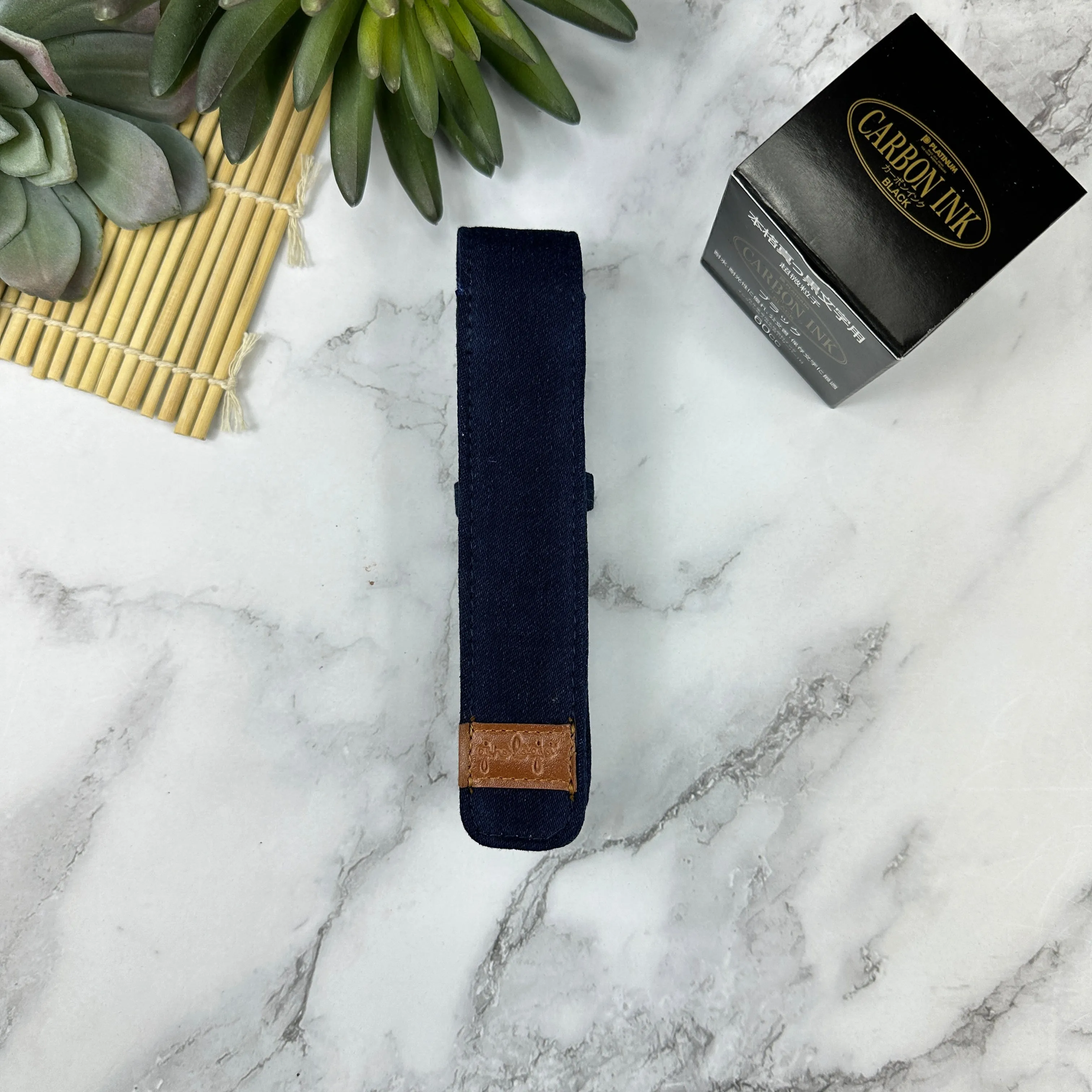 Girologio Single Pen Case in Denim