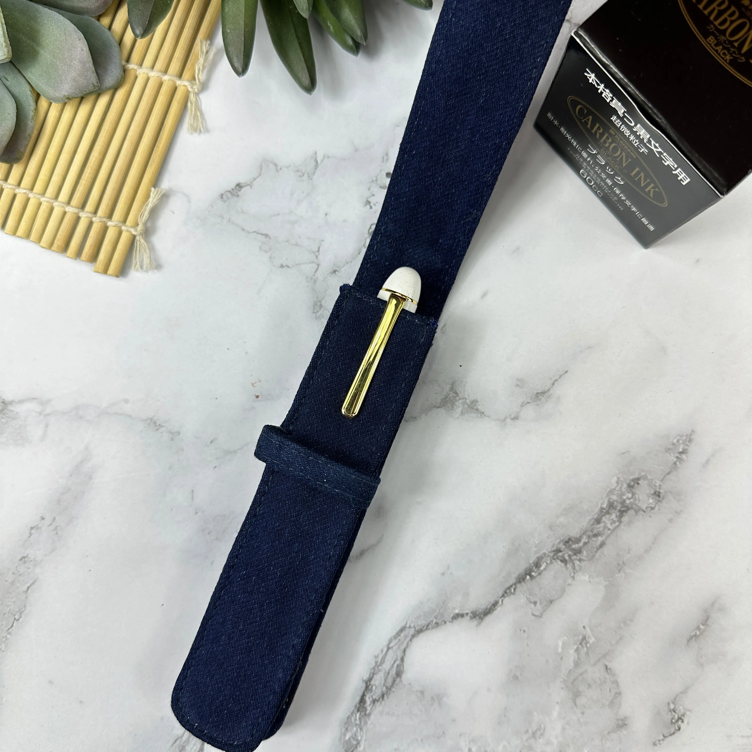 Girologio Single Pen Case in Denim