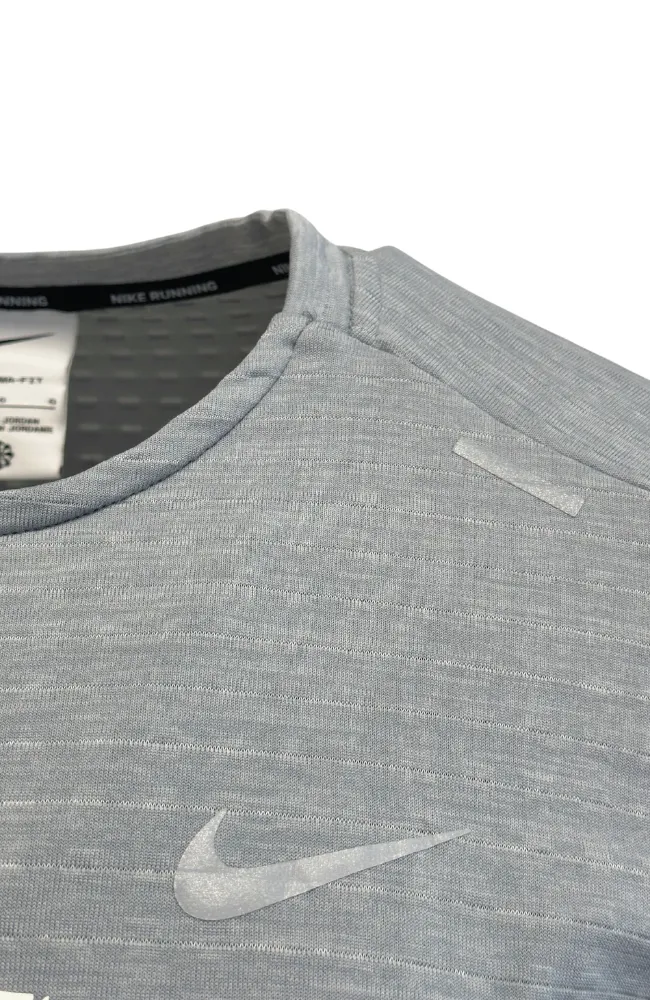 Men’s Nike Athletics Canada Therma-FIT Long Sleeve
